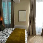Herbert George Aparthotel 3*