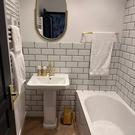 Lejlighedshotel Herbert George Clairac (Lot-et-Garonne)